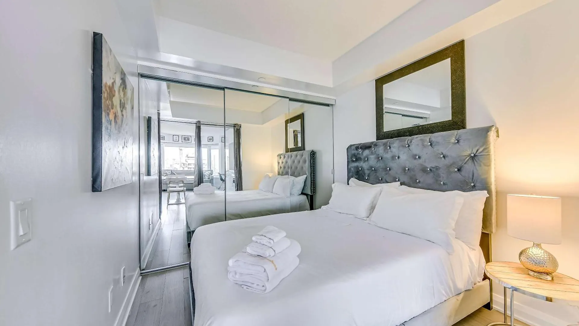 Milano In Yorkville Toronto Apartment